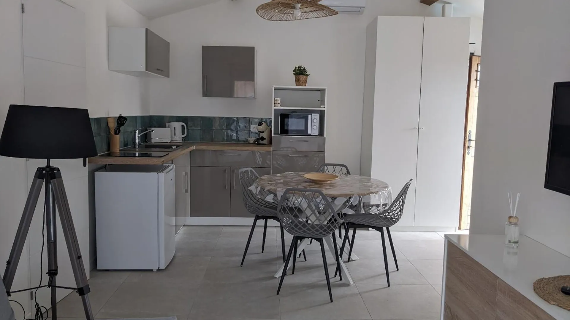 Apartment Appartement Avec Clim, Piscine, Proche Centre Vidauban
